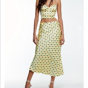 zara yellow printer satin midi skirt size small